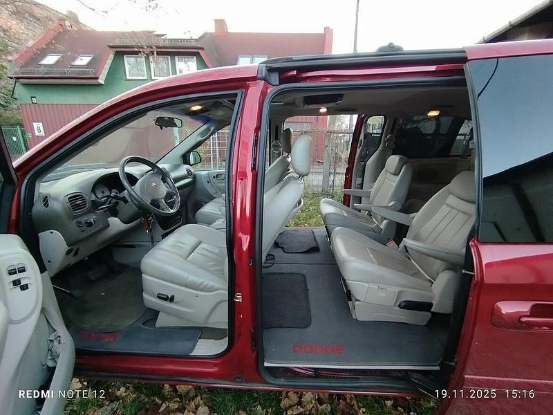 Czerwony Używany 2006 Dodge Grand Caravan Minivan | 25 000 zł - Obraz 1/4