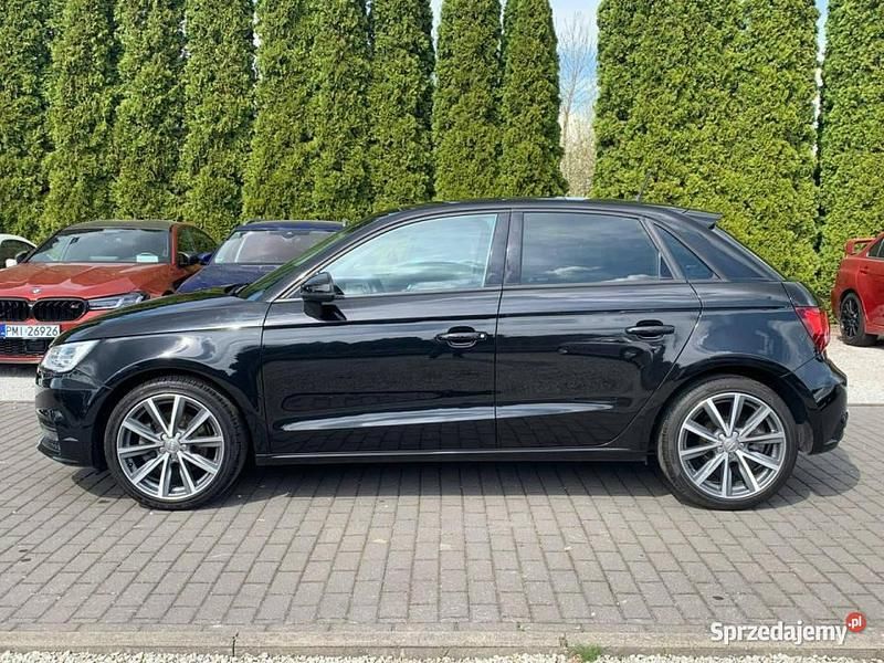Czarny (metalik) Używany 2018 Audi A1 Hatchback | 61 900 zł (Drogi) - Obraz 1/4