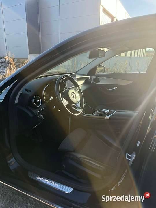 Używany Mercedes 220 2014