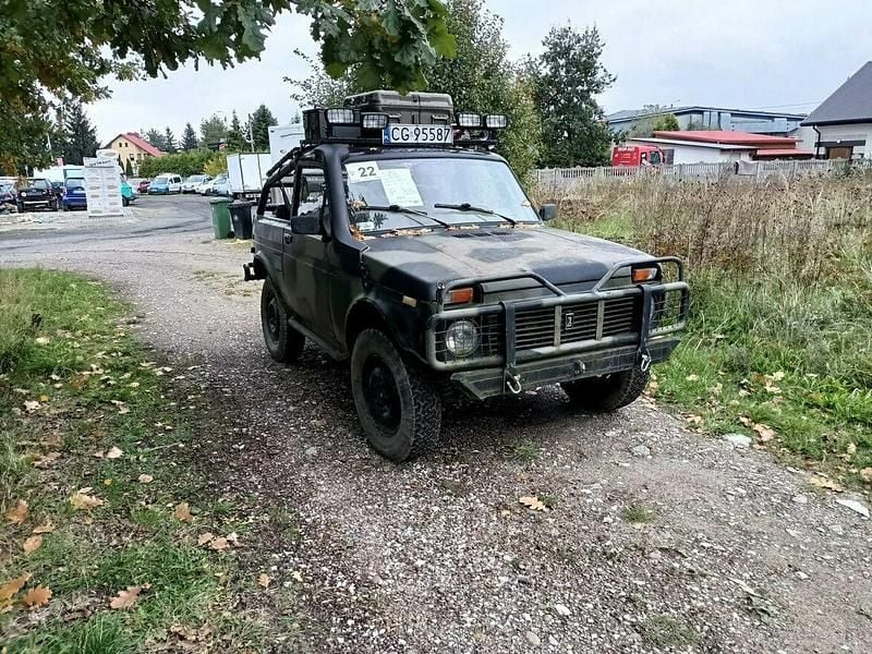 Czarny Używany 2000 Lada niva SUV | 3950 zł - Obraz 1/4