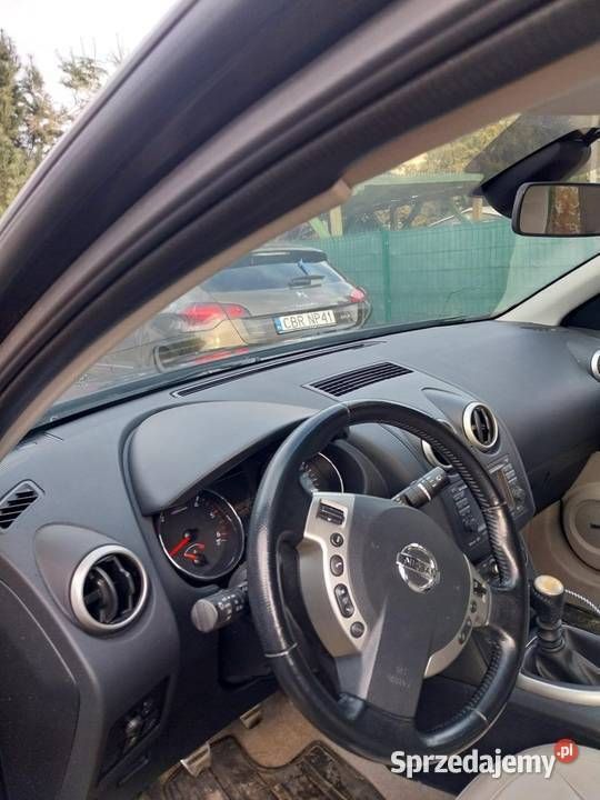 Czarny Używany 2012 Nissan Qashqai +2 SUV | 31 900 zł (Uczciwa cena) - Obraz 1/4