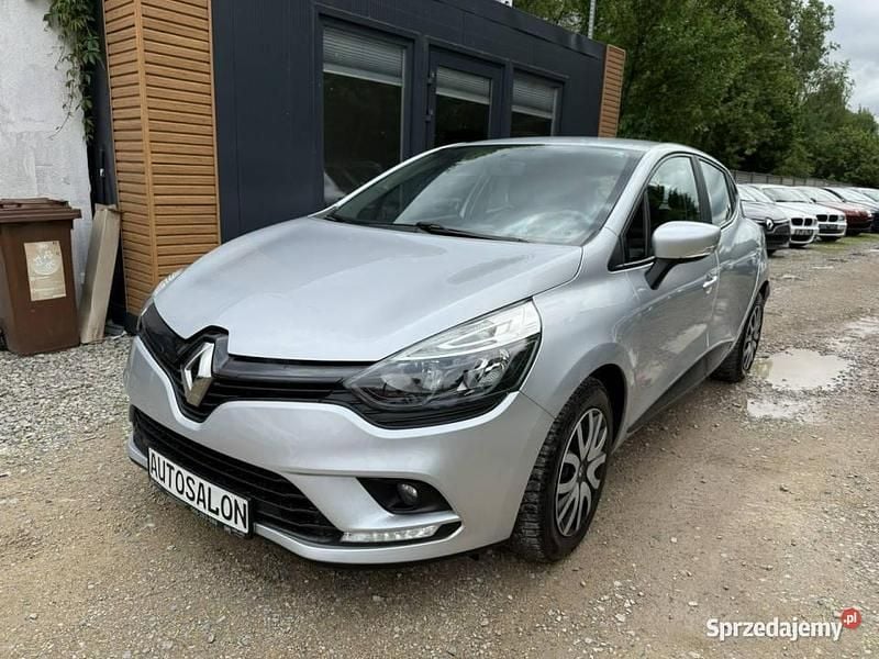 Czarny (metalik) Używany 2014 Renault Clio IV Hatchback | 25 500 zł (Uczciwa cena) - Obraz 1/4