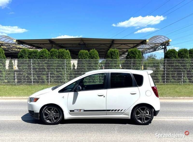 Używany Mitsubishi Colt 197 KM (144 kW) 2010 Biały Sedan/Limuzyna