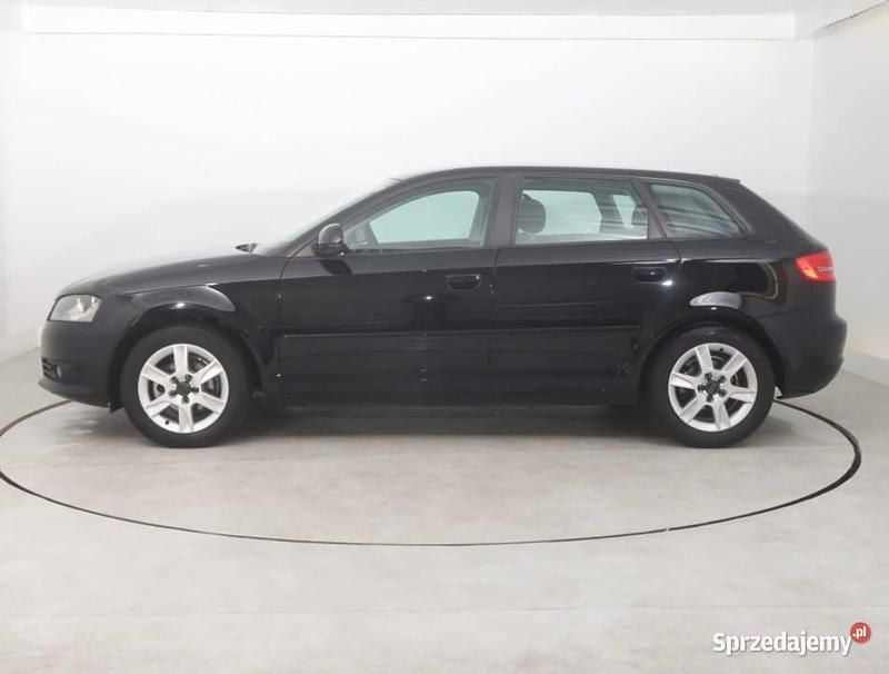 Używany Audi A3 2009 Czarny Hatchback