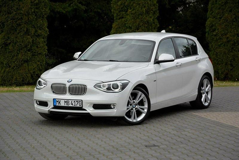 Używany BMW 125 Sport Line 218 KM (160 kW) 2012 Biały Hatchback
