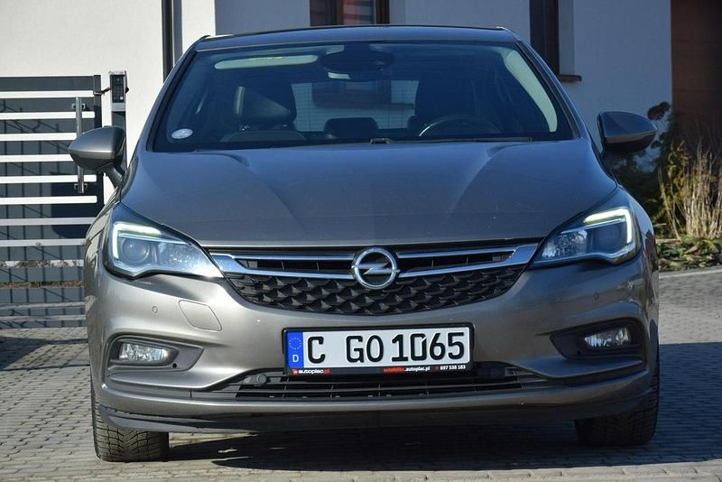 Używany Opel Astra 105 KM (77 kW) 2016 Szary Hatchback