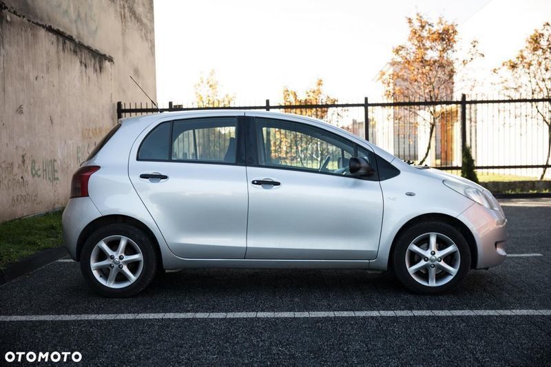 Toyota yaris ii