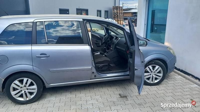 Używany Opel Zafira 2008 Minivan