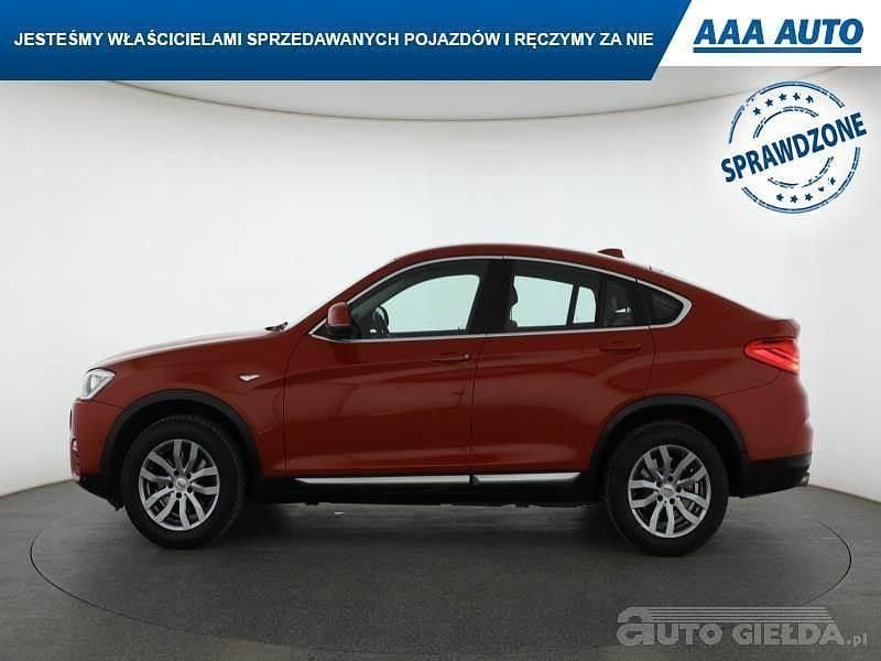 Używany BMW X4 190 KM (139 kW) 2017 Czerwony SUV