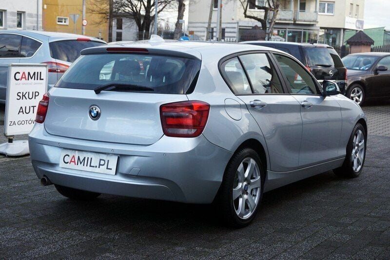 Używany BMW 116 116 KM (85 kW) 2015 Srebrny (metalik) Hatchback