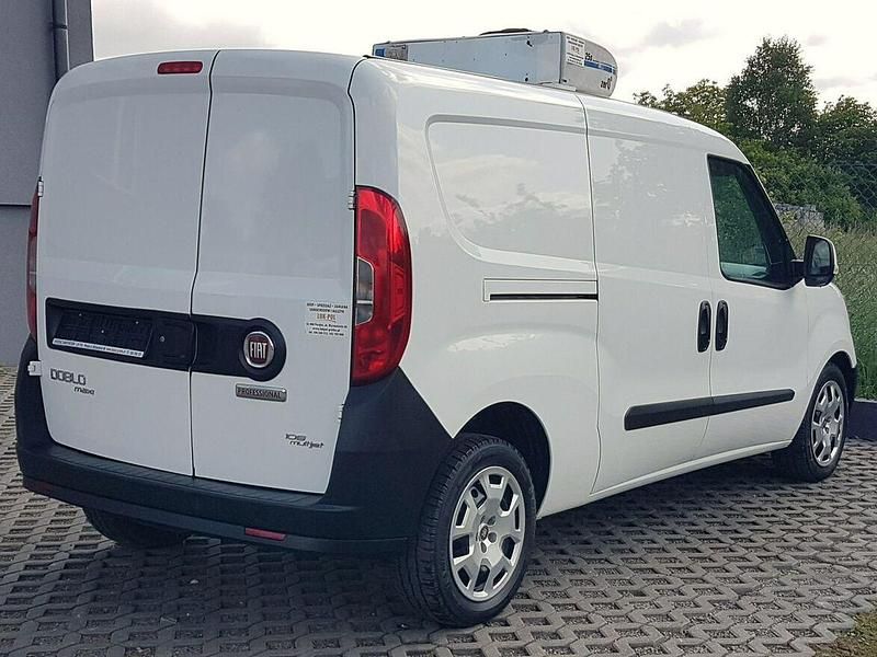 Używany Fiat Doblò 105 KM (77 kW) 2016 Biały Minivan