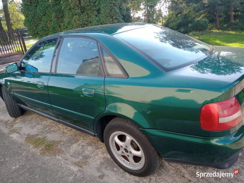 Zielony Używany 2000 Audi A4 Sedan/Limuzyna | 10 200 zł - Obraz 1/4