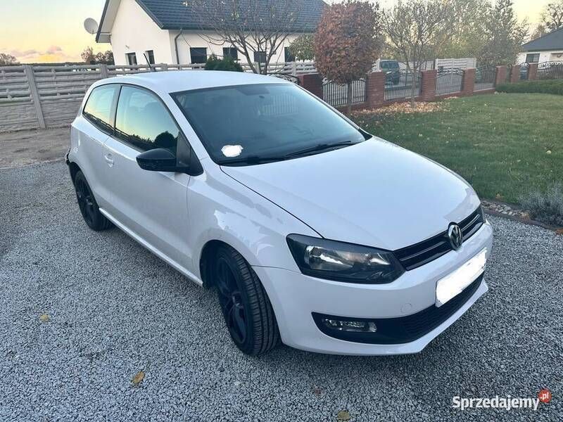 Biały Używany 2013 VW Polo Hatchback | 32 999 zł (Drogi) - Obraz 1/4