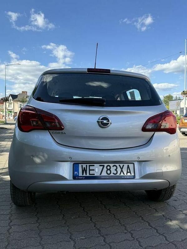 Używany Opel Corsa Enjoy 2019 Srebrny Hatchback
