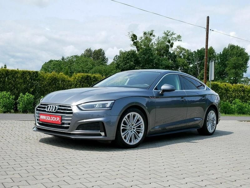 Szary (metalik) Używany 2019 Audi A5 Coupe | 114 900 zł (Uczciwa cena) - Obraz 1/4