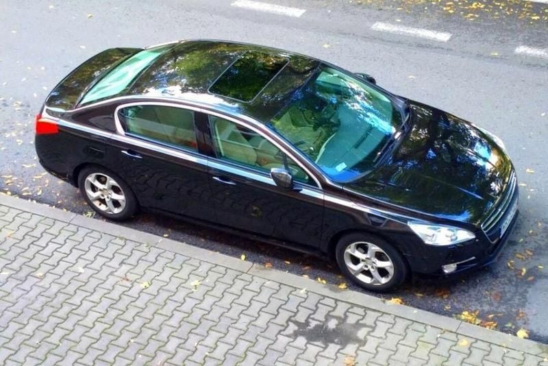 Czarny Używany 2013 Peugeot 508 Sedan/Limuzyna | 32 000 zł (Super Cena) - Obraz 1/4