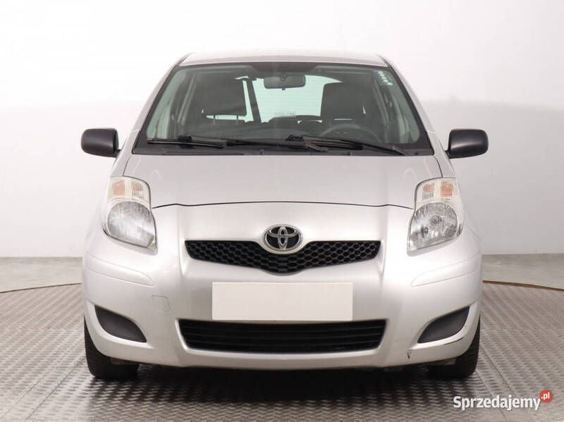 Srebrny Używany 2009 Toyota Yaris Hatchback | 20 699 zł (Dobra cena) - Obraz 1/4