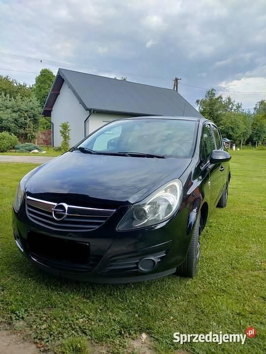 Czarny Używany 2010 Opel Corsa Hatchback | 13 900 zł (Uczciwa cena) - Obraz 1/4
