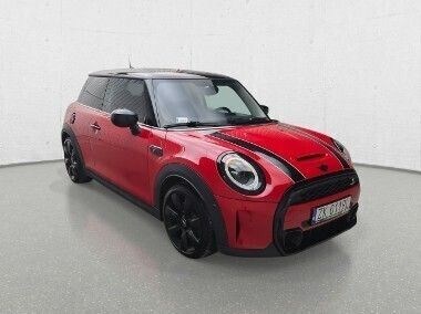 Czerwony Używany 2021 Mini Cooper Hatchback | 115 005 zł - Obraz 1/4