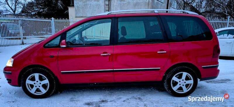 Czerwony Używany 2009 VW Sharan Minivan | 19 900 zł (Dobra cena) - Obraz 1/4