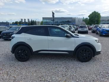 Używany Opel Mokka S 130 KM (95 kW) 2024 Biały SUV