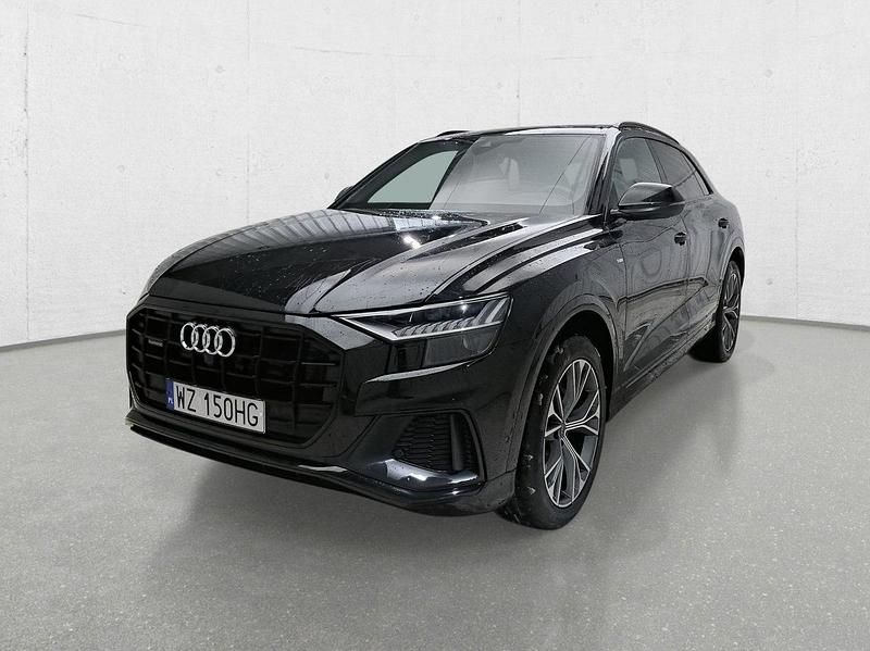 Używany Audi Q8 286 KM (210 kW) 2023 Czarny SUV