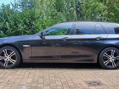 Inny kolor Używany 2012 BMW 520 Kombi | 33 500 zł - Obraz 1/4