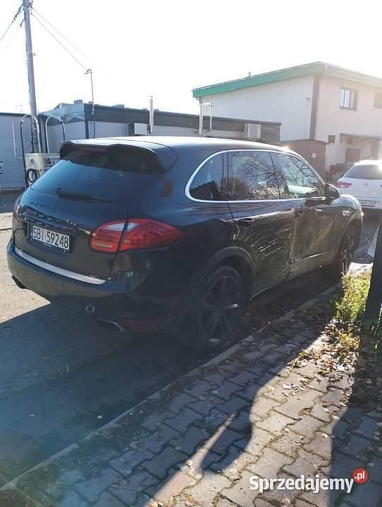Czarny Używany 2010 Porsche Cayenne SUV | 45 000 zł (Super Cena) - Obraz 1/4
