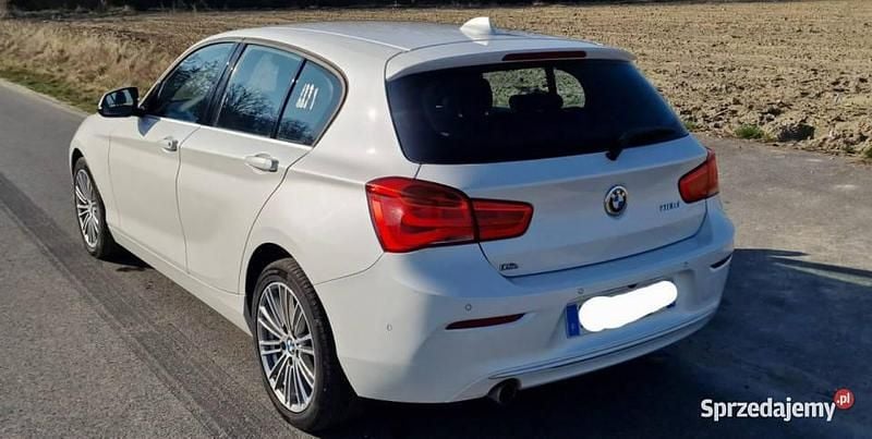 Używany BMW 116 150 KM (110 kW) 2018 Szary Hatchback