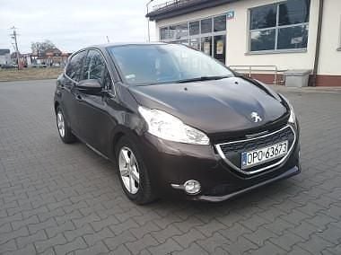 Używany Peugeot 208 120 KM (88 kW) 2012 Inny kolor Hatchback