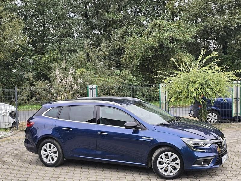 Używany Renault Mégane GrandTour LIMITED 140 KM (102 kW) 2019 Niebieski (metalik) Kombi