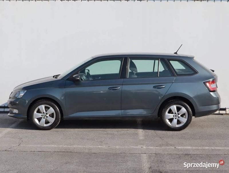 Używany Skoda Fabia 2015 Szary Hatchback