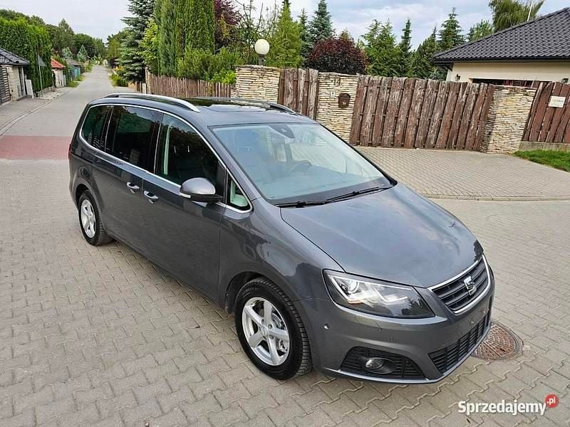 Używany Seat Alhambra 150 KM (110 kW) 2017 Szary Minivan