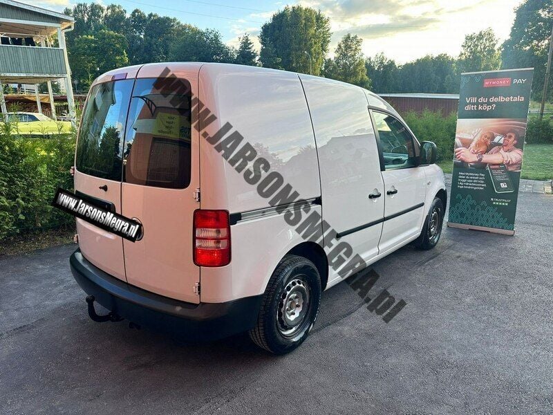 Używany VW Caddy 102 KM (75 kW) 2012 Biały Minivan