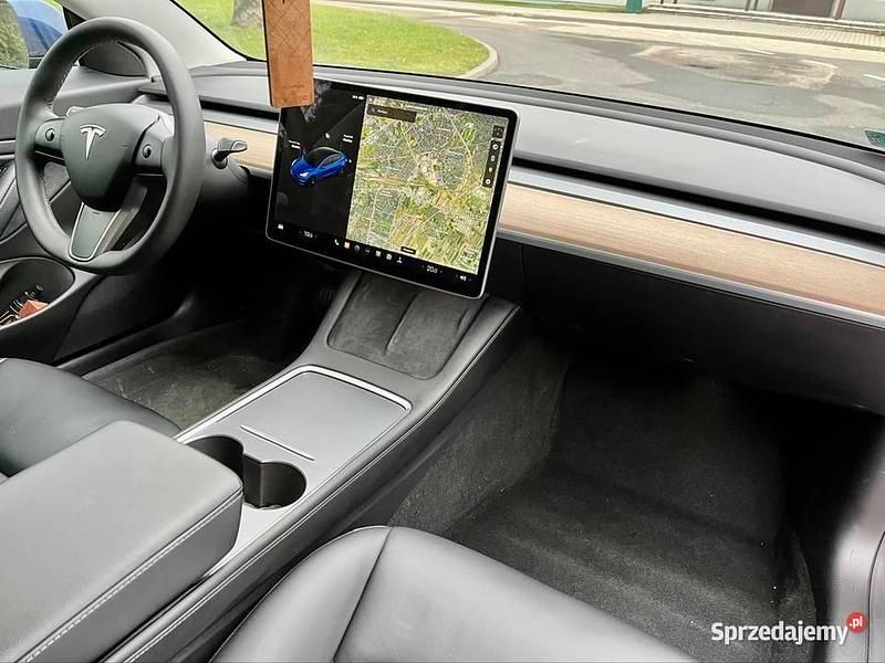 Używany Tesla Model 3 Long Range RWD 2021 Niebieski Sedan/Limuzyna