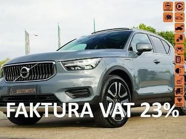 Szary Używany 2022 Volvo XC40 SUV | 124 700 zł - Obraz 1/4