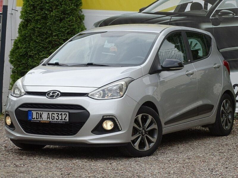 Srebrny (metalik) Używany 2015 Hyundai i10 Hatchback | 27 500 zł (Uczciwa cena) - Obraz 1/4