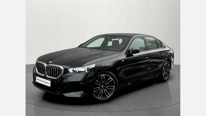 Używany BMW 520 Comfort Edition 197 KM (144 kW) 2025 Czarny carbon m metalizowany Sedan/Limuzyna
