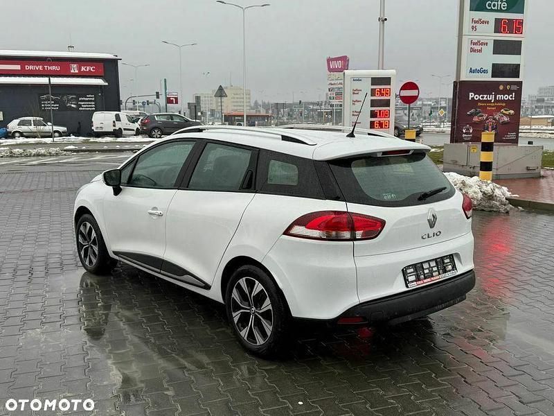 Używany Renault Clio GrandTour LIMITED 90 KM (66 kW) 2018 Biały Kombi