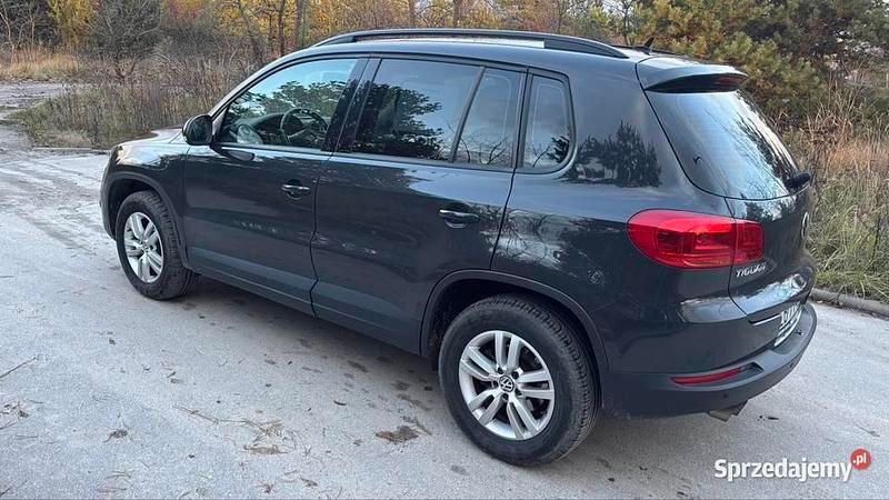 Szary Używany 2016 VW Tiguan SUV | 52 500 zł (Dobra cena) - Obraz 1/4