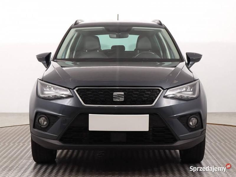 Szary Używany 2019 Seat Arona SUV | 53 999 zł (Uczciwa cena) - Obraz 1/4