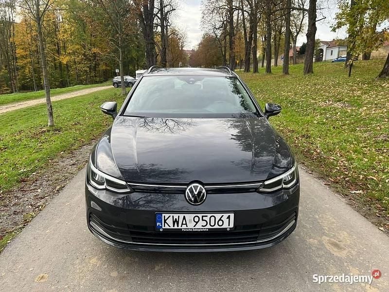 Grafitowy Używany 2022 VW Golf VIII Kombi | 79 900 zł (Dobra cena) - Obraz 1/4