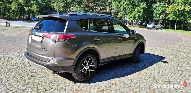 Używany 2016 Toyota RAV4 Hybrid SUV | 65 000 zł (Dość drogi) - Obraz 1/4