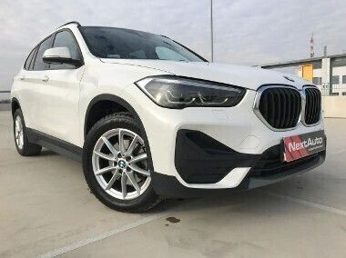Biały Używany 2020 BMW X1 SUV | 91 900 zł (Uczciwa cena) - Obraz 1/4