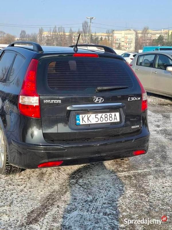 Używany Hyundai i30 2011 Czarny Kombi