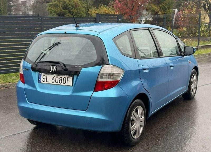 Używany Honda Jazz 90 KM (66 kW) 2009 Niebieski Hatchback