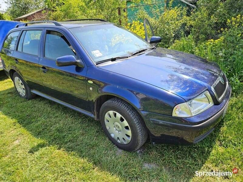 Granatowy Używany 2002 Skoda Octavia Sedan/Limuzyna | 6999 zł (Dość drogi) - Obraz 1/4