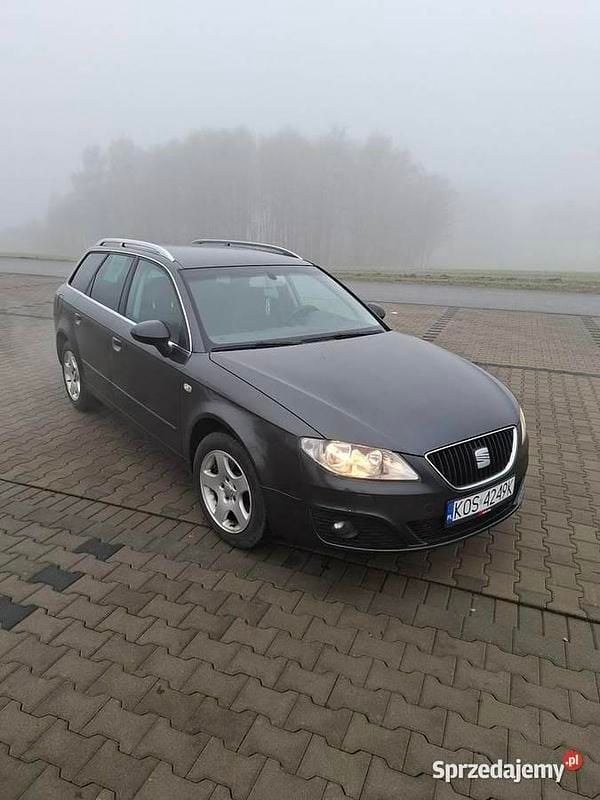 Używany Seat Exeo 2010 Szary Kombi