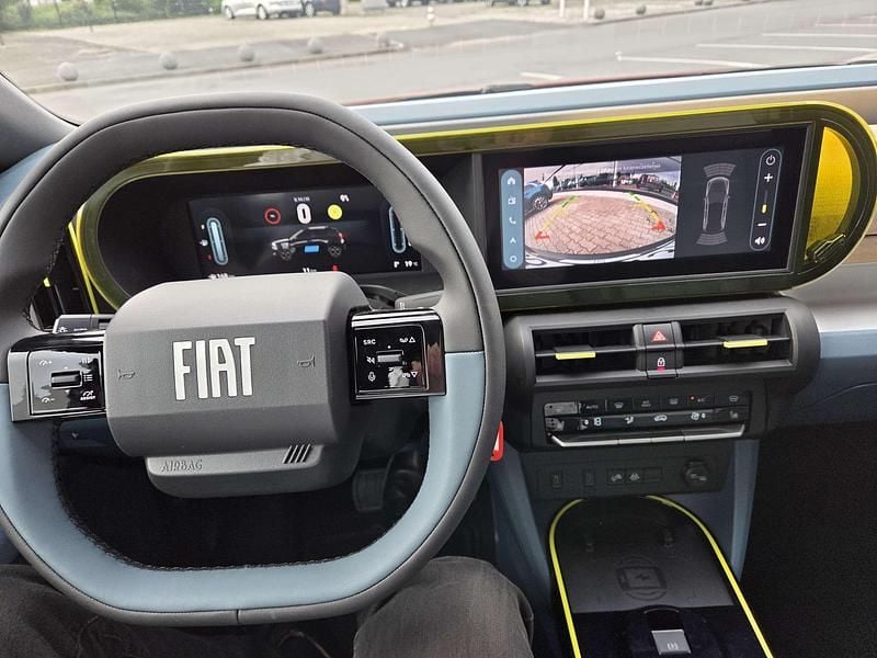 Lakier metalizowany czarny cinema Nowe 2025 Fiat Panda La Prima Hatchback | 95 000 zł - Obraz 1/4
