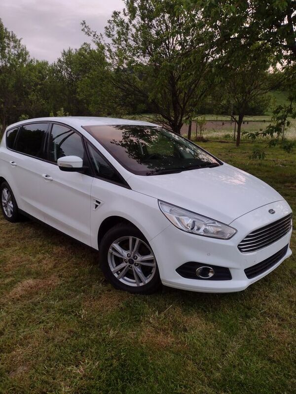 Biały Używany 2017 Ford S-MAX S Minivan | 65 700 zł (Dość drogi) - Obraz 1/4